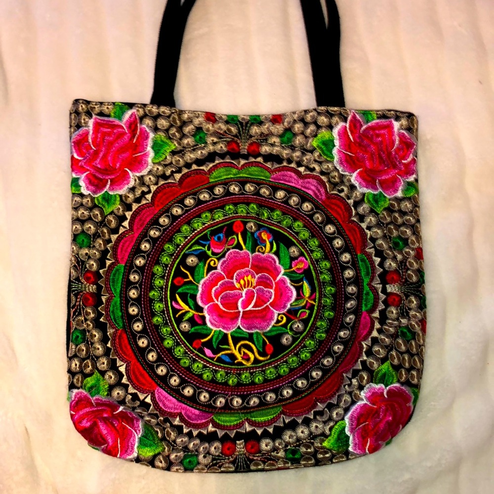 Shoulder bag with rose mandala decal
